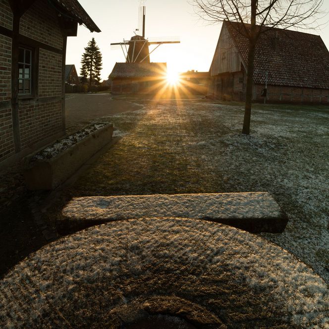 Mühlenhof in Veldhausen mit Windmühle